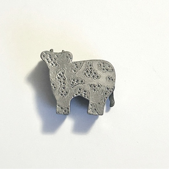 Vintage Torino Pewter Jewelry Set of Cow earrings, brooch and box - Picture 2 of 5